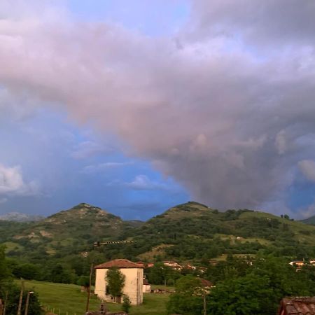 Posada El Pareon Sirviella Εξωτερικό φωτογραφία